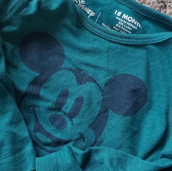 Onesies - Picture 2 of 4